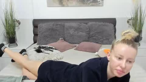 NyokoAnya online show from 10.27.25