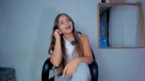 Laura nyu online show from 01.16.26