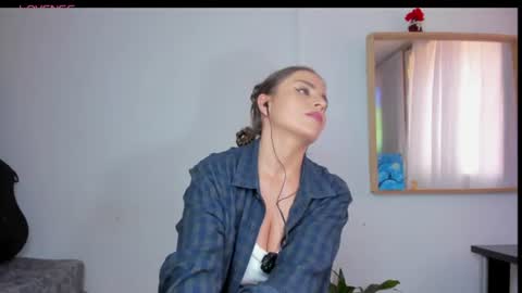 Laura nyu online show from 06.11.26
