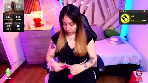 Snapshot of nyx_andria chatting on 06.04.26 Alex . online show from 06.04.26