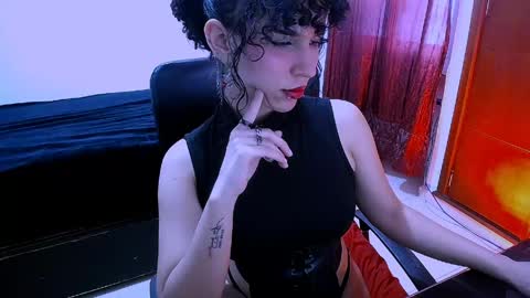 Nyxxei online show from 04.24.26