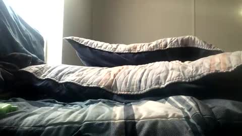 Snapshot of o0skindian0o chatting on 11.21.25 BIGWANGGANG online show from 11.21.25