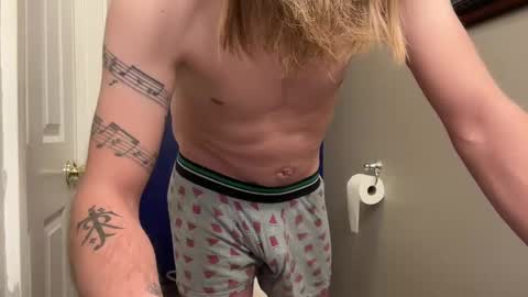 Snapshot of obedientblonde89 chatting on 12.24.24 obedientblonde89 online show from 12.24.24