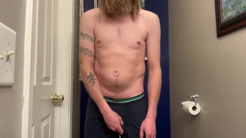 Snapshot of obedientblonde89 chatting on 12.29.24 obedientblonde89 online show from 12.29.24