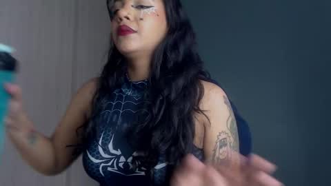 Snapshot of obeyval chatting on 10.31.25 Vale online show from 10.31.25