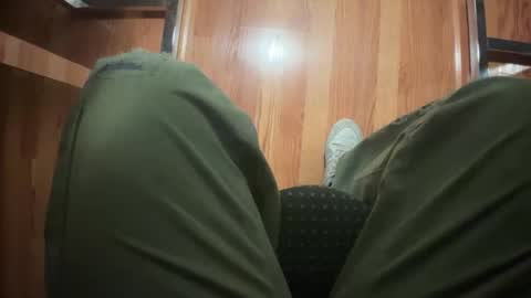 Snapshot of obiwand653040 chatting on 11.01.25 obiwand653040 online show from 11.01.25