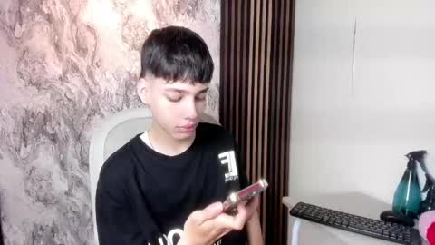 Snapshot of oblivion_deku chatting on 05.10.26 Deku online show from 05.10.26