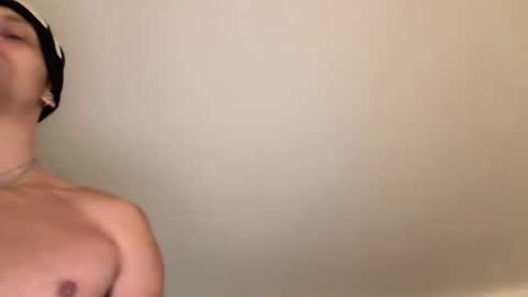 Snapshot of obviously666 chatting on 11.02.25 Obviously 666 online show from 11.02.25