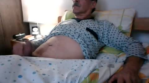 Snapshot of ocorrea chatting on 08.04.26 ocorrea online show from 08.04.26