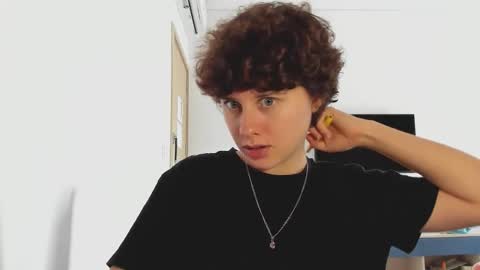 Snapshot of octopussy69x chatting on 02.10.26 Evie online show from 02.10.26