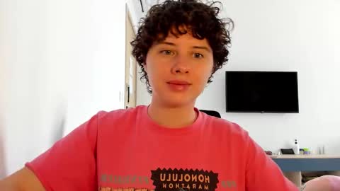 Snapshot of octopussy69x chatting on 02.20.26 Evie online show from 02.20.26