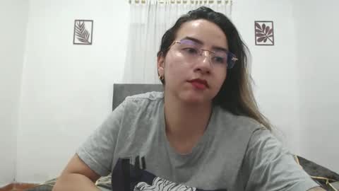 Snapshot of odette_brigh_ chatting on 03.11.26 Val online show from 03.11.26