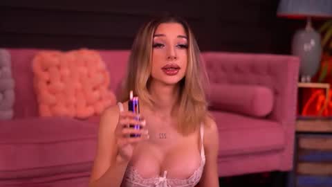 Snapshot of odettebensen chatting on 01.10.26 Odette online show from 01.10.26