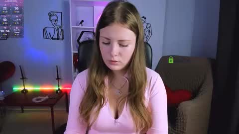 Snapshot of odri_sweet chatting on 10.02.25 odri_sweet online show from 10.02.25
