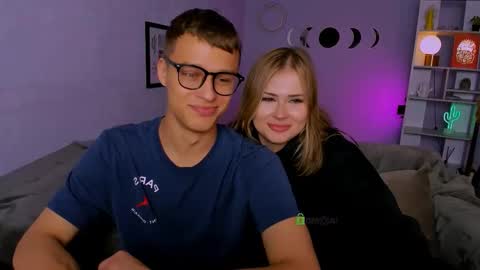 Snapshot of odri_sweet chatting on 10.11.25 odri_sweet online show from 10.11.25