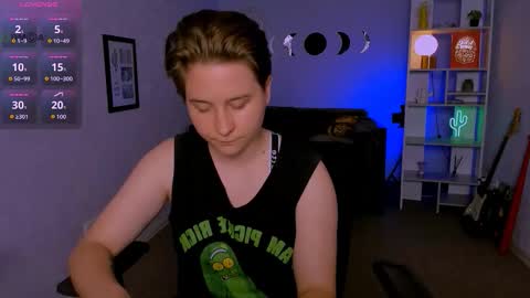 Snapshot of odri_sweet chatting on 10.12.25 odri_sweet online show from 10.12.25