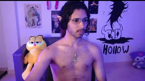 Snapshot of oezack__ chatting on 02.25.25 Zack online show from 02.25.25