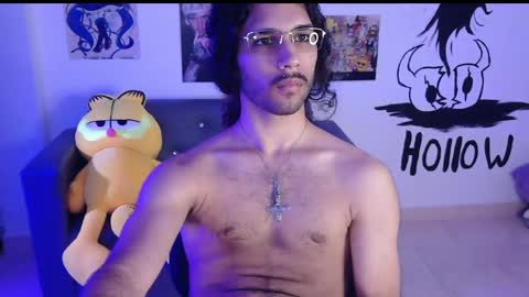 Snapshot of oezack__ chatting on 02.25.25 Zack online show from 02.25.25