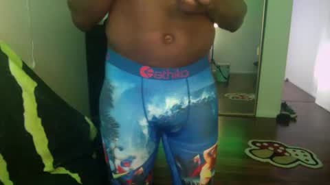 Snapshot of officialmoneyxxx chatting on 12.10.24 Money online show from 12.10.24