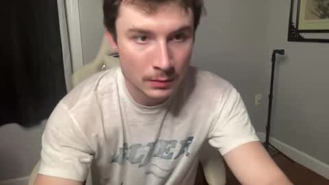 Snapshot of officialtommycash chatting on 12.15.25 Tommy Cash online show from 12.15.25