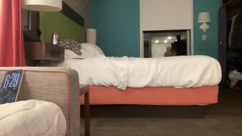 Snapshot of ofthatguy chatting on 11.02.25 ofthatguy online show from 11.02.25