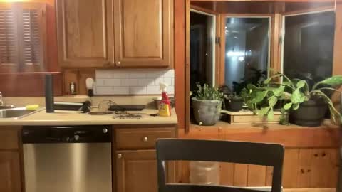 Snapshot of ofthatguy chatting on 11.18.25 ofthatguy online show from 11.18.25