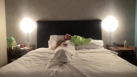 Snapshot of ofthatguy chatting on 02.15.26 ofthatguy online show from 02.15.26