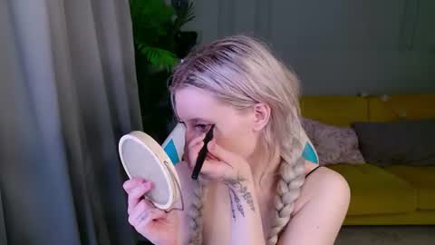 Lily online show from 07.08.26