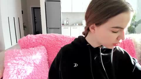 oh_my_lashes online show from 03.20.26