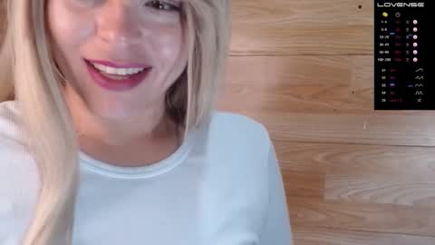 Snapshot of oh_xxxlt4 chatting on 12.22.25 Oh xxxLt4 online show from 12.22.25