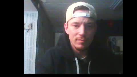 Snapshot of oh_you_know69 chatting on 12.31.24 who dares toss me some tips lets have fun online show from 12.31.24