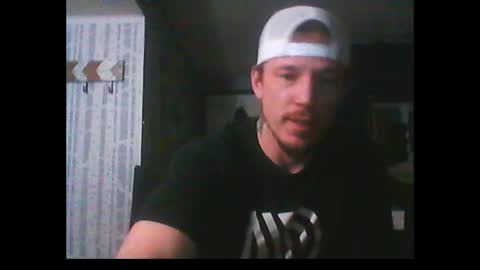 Snapshot of oh_you_know69 chatting on 02.07.25 who dares toss me some tips lets have fun online show from 02.07.25