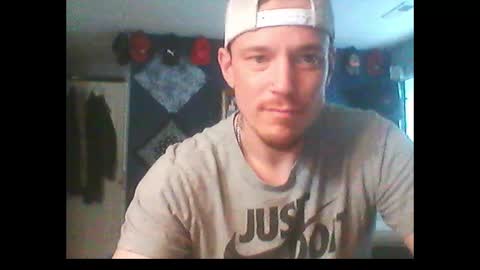 Snapshot of oh_you_know69 chatting on 03.03.25 who dares toss me some tips lets have fun online show from 03.03.25