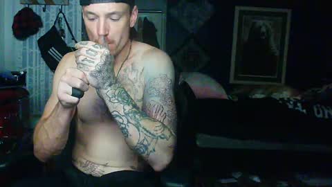 Snapshot of oh_you_know69 chatting on 09.09.25 who dares toss me some tips lets have fun online show from 09.09.25