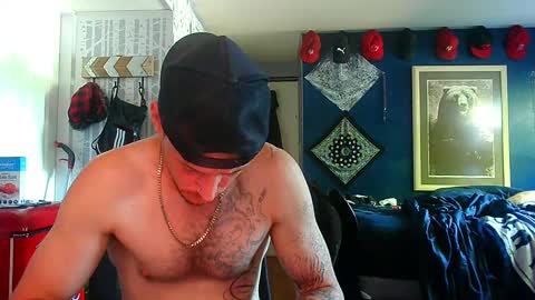 Snapshot of oh_you_know69 chatting on 09.16.25 who dares toss me some tips lets have fun online show from 09.16.25