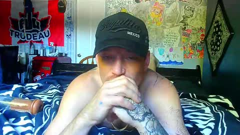 Snapshot of oh_you_know69 chatting on 09.21.25 who dares toss me some tips lets have fun online show from 09.21.25