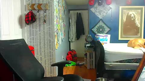 Snapshot of oh_you_know69 chatting on 10.01.25 who dares toss me some tips lets have fun online show from 10.01.25