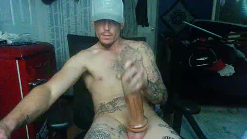 Snapshot of oh_you_know69 chatting on 10.15.25 who dares toss me some tips lets have fun online show from 10.15.25