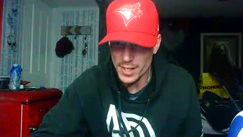 Snapshot of oh_you_know69 chatting on 11.14.25 who dares toss me some tips lets have fun online show from 11.14.25