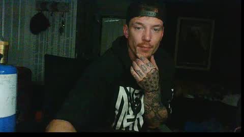 Snapshot of oh_you_know69 chatting on 11.28.25 who dares toss me some tips lets have fun online show from 11.28.25