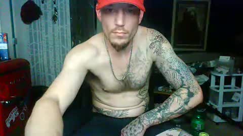 Snapshot of oh_you_know69 chatting on 12.01.25 who dares toss me some tips lets have fun online show from 12.01.25