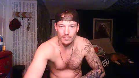 Snapshot of oh_you_know69 chatting on 12.05.25 who dares toss me some tips lets have fun online show from 12.05.25