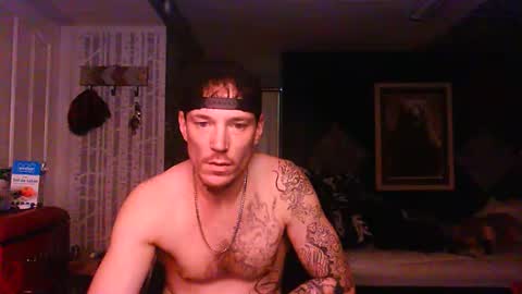 Snapshot of oh_you_know69 chatting on 12.18.25 who dares toss me some tips lets have fun online show from 12.18.25