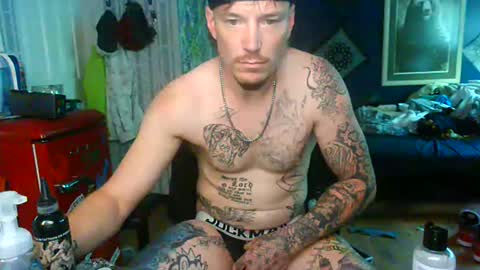 who dares  toss me some  tips lets have fun online show from 04.29.26