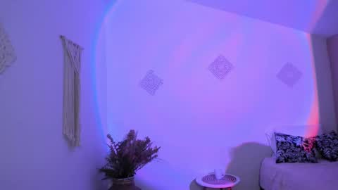 ohanna_ online show from 12.17.24