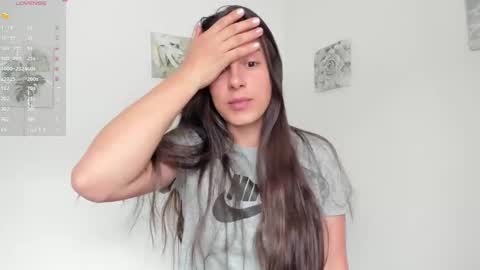 ohanna_ online show from 02.04.25