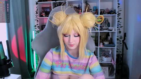 Clementine  Clem  online show from 11.21.25