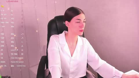 Snapshot of ohh_my_vens chatting on 06.05.26 KAYA. online Tu We Th Fr Sa 0100AM - 0800AM Time zone of Germany Munich online show from 06.05.26
