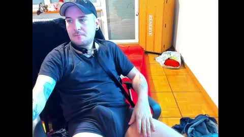 Snapshot of ohihoe92 chatting on 12.20.24 Chris online show from 12.20.24