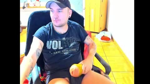 Snapshot of ohihoe92 chatting on 12.27.24 Chris online show from 12.27.24